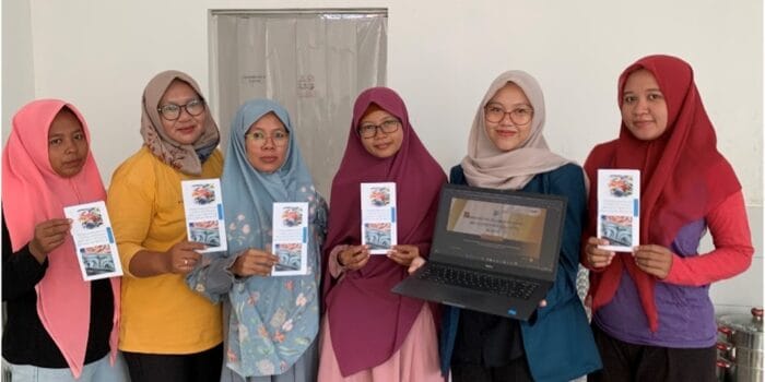 Semarak Edukatif Pentingnya Legalitas Hukum Bagi Perkembangan UMKM Desa Gempolsewu bersama Tim KKN-T UNDIP dan Dinas Perdagangan, Koperasi, dan UKM Kabupaten Kendal Semarak Edukatif Pentingnya Legalitas Hukum Bagi Perkembangan UMKM Desa Gempolsewu bersama Tim KKN-T UNDIP dan Dinas Perdagangan, Koperasi, dan UKM Kabupaten Kendal