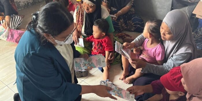 Ancaman Keamanan Pangan yang Tak Terlihat, Mahasiswa KKNT UNDIP Adakan Edukasi Peningkatan Keamanan Pangan Keluarga di Desa Tugu, Demak Ancaman Keamanan Pangan yang Tak Terlihat, Mahasiswa KKNT UNDIP Adakan Edukasi Peningkatan Keamanan Pangan Keluarga di Desa Tugu, Demak