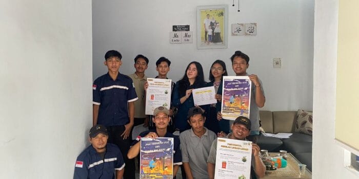 Tingkatkan Kesadaran Kesehatan Kerja, Mahasiswa KKN-T UNDIP Edukasi Pencegahan Penyakit MSDs di IKM Logam Tegal Tingkatkan Kesadaran Kesehatan Kerja, Mahasiswa KKN-T UNDIP Edukasi Pencegahan Penyakit MSDs di IKM Logam Tegal