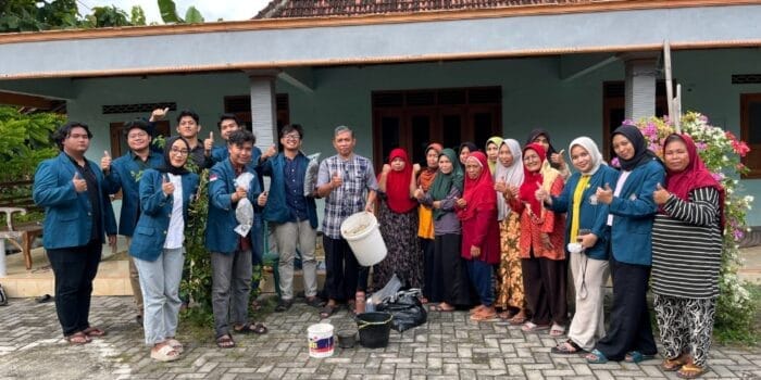Dorong Penggunaan Pupuk Organik sebagai Energi Alternatif, Mahasiswa KKN Hadirkan Peta Persebaran Kandang Ternak di Desa Pojok Dorong Penggunaan Pupuk Organik sebagai Energi Alternatif, Mahasiswa KKN Hadirkan Peta Persebaran Kandang Ternak di Desa Pojok