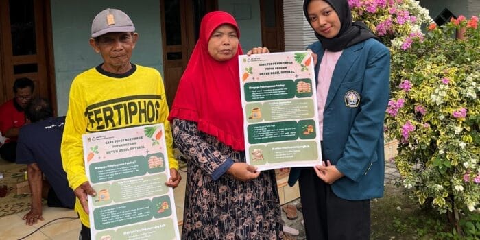 Mahasiswa KKN Undip Berdayakan Petani melalui Edukasi Penyimpanan Pupuk Organik yang Efektif Mahasiswa KKN Undip Berdayakan Petani melalui Edukasi Penyimpanan Pupuk Organik yang Efektif