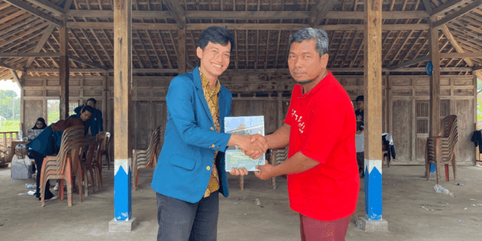 Tingkatkan Keterampilan Pengolahan Data Spasial, Mahasiswa KKN UNDIP Susun Buku Panduan Sederhana Pengoperasian Aplikasi QGIS Tingkatkan Keterampilan Pengolahan Data Spasial, Mahasiswa KKN UNDIP Susun Buku Panduan Sederhana Pengoperasian Aplikasi QGIS