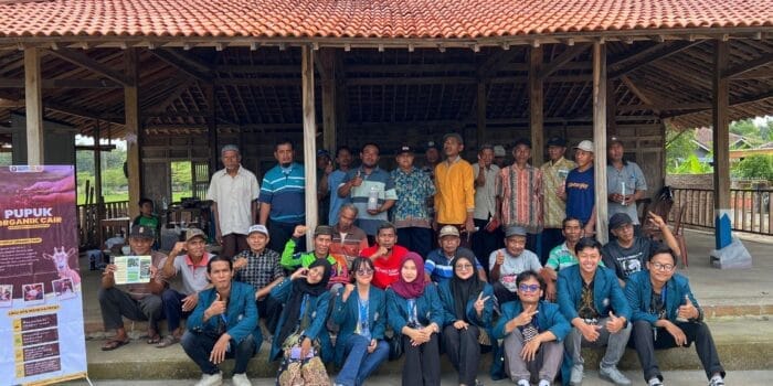 Mahasiswa KKN Undip Susun Glosarium Pertanian Guna Dukung Pemahaman Petani dan Peternak Mahasiswa KKN Undip Susun Glosarium Pertanian Guna Dukung Pemahaman Petani dan Peternak