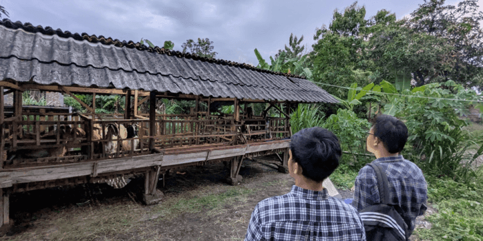 Mahasiswa KKN UNDIP Dukung Pengelolaan Pupuk Organik Cair dengan Penentuan Lokasi Potensial Mahasiswa KKN UNDIP Dukung Pengelolaan Pupuk Organik Cair dengan Penentuan Lokasi Potensial
