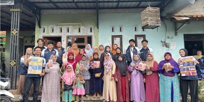 UMKM Lokal Berdaya! Mahasiswa KKN UNDIP Bantu Legalitas Usaha & Strategi Marketing di Desa Kadipaten UMKM Lokal Berdaya! Mahasiswa KKN UNDIP Bantu Legalitas Usaha & Strategi Marketing di Desa Kadipaten