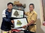 Tingkatkan Ekonomi Kreatif, Mahasiswa KKN UNDIP Lakukan Pemetaan Rumah Produksi Sarung Goyor di Desa Pojok