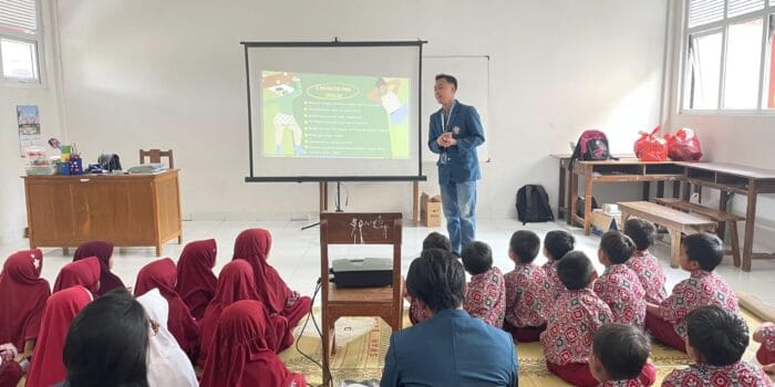 Biasakan Hidup Bersih dan Sehat Sejak Dini, Mahasiswa KKN UNDIP Lakukan Edukasi PHBS dan Demonstrasi CTPS di SDN 02 Karangturi Biasakan Hidup Bersih dan Sehat Sejak Dini, Mahasiswa KKN UNDIP Lakukan Edukasi PHBS dan Demonstrasi CTPS di SDN 02 Karangturi