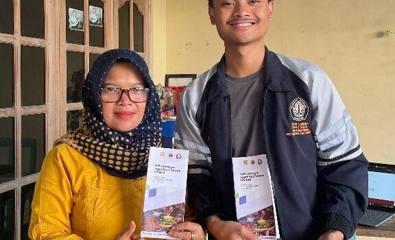 Mahasiswa KKN UNDIP Berikan Edukasi Pentingnya Nomor Induk Berusaha (NIB) sebagai Legalitas Usaha bagi UMKM di Desa Dalangan Mahasiswa KKN UNDIP Berikan Edukasi Pentingnya Nomor Induk Berusaha (NIB) sebagai Legalitas Usaha bagi UMKM di Desa Dalangan