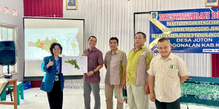 Mahasiswa KKN UNDIP Hadirkan Peta Topografi Desa Joton Karya untuk Ketahanan Pertanian dan Mitigasi Dampak Tol Mahasiswa KKN UNDIP Hadirkan Peta Topografi Desa Joton Karya untuk Ketahanan Pertanian dan Mitigasi Dampak Tol