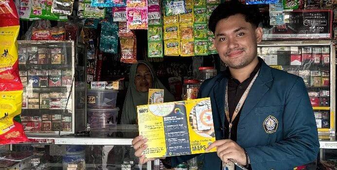 Dukung UMKM Desa Ngering, Mahasiswa KKN UNDIP Lakukan Pendampingan Pembuatan Profil Usaha Lokal dengan Google Maps Dukung UMKM Desa Ngering, Mahasiswa KKN UNDIP Lakukan Pendampingan Pembuatan Profil Usaha Lokal dengan Google Maps