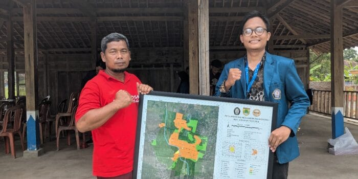 Jalan Menuju Pembangunan Berkelanjutan, Mahasiswa KKN UNDIP Bantu Desa Kedungwinong Petakan Potensi Ekonomi dan UMKM Jalan Menuju Pembangunan Berkelanjutan, Mahasiswa KKN UNDIP Bantu Desa Kedungwinong Petakan Potensi Ekonomi dan UMKM