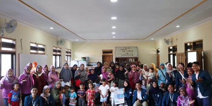 Cegah Kurang Gizi pada Balita, Mahasiswa KKN Undip Berikan Pendampingan Pemberian Makan yang Tepat Pada Balita Cegah Kurang Gizi pada Balita, Mahasiswa KKN Undip Berikan Pendampingan Pemberian Makan yang Tepat Pada Balita