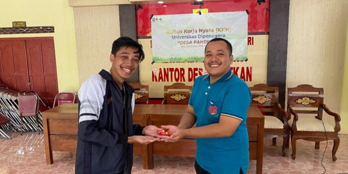 Wujudkan Desa Panekan yang Aman, Mahasiswa KKN UNDIP Latih Anggota Karang Taruna terkait Kebakaran yang Disebabkan oleh Listrik Wujudkan Desa Panekan yang Aman, Mahasiswa KKN UNDIP Latih Anggota Karang Taruna terkait Kebakaran yang Disebabkan oleh Listrik