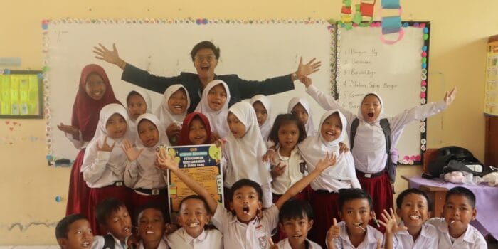 Cegah Kebiasaan Boros Sejak Dini, Mahasiswa KKN UNDIP Ajarkan Literasi Keuangan kepada Siswa SD Negeri 1 Gentan Cegah Kebiasaan Boros Sejak Dini, Mahasiswa KKN UNDIP Ajarkan Literasi Keuangan kepada Siswa SD Negeri 1 Gentan