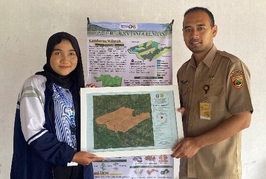 Kembangkan Ekonomi Lokal, Mahasiswa KKN UNDIP Hadirkan Peta Persebaran UMKM Desa Jangglengan Kembangkan Ekonomi Lokal, Mahasiswa KKN UNDIP Hadirkan Peta Persebaran UMKM Desa Jangglengan