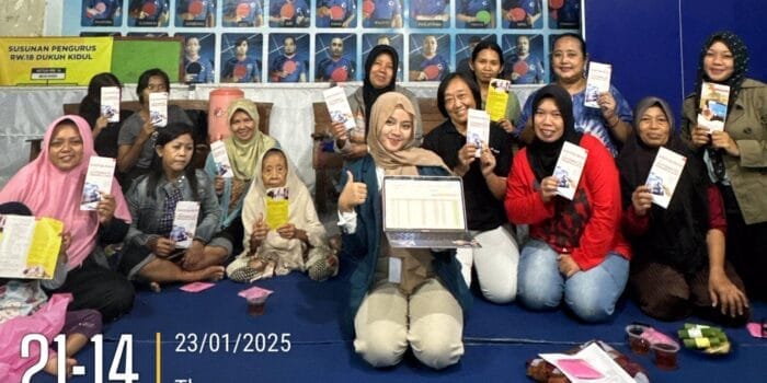 Mahasiswa KKN Undip Dorong Digitalisasi UMKM di Desa Pakahan Mahasiswa KKN Undip Dorong Digitalisasi UMKM di Desa Pakahan