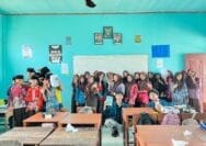 A group of people in a classroom AI-generated content may be incorrect.