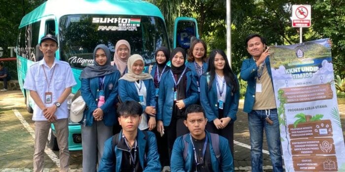 Inovasi Mahasiswa KKN Undip Dorong UMKM Go Digital Inovasi Mahasiswa KKN Undip Dorong UMKM Go Digital