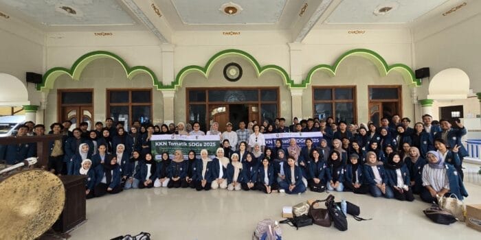 Langkah Mewujudkan Mimpi Besar, Mahasiswa KKN Tematik Tim 18 UNDIP Merintis Koperasi Desa Merah Putih Ranking 1 dari 80 Ribu Koperasi Merah Putih Baru Se-Indonesia Langkah Mewujudkan Mimpi Besar, Mahasiswa KKN Tematik Tim 18 UNDIP Merintis Koperasi Desa Merah Putih Ranking 1 dari 80 Ribu Koperasi Merah Putih Baru Se-Indonesia