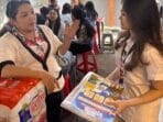 Dorong Transformasi Digital dalam Transaksi Harian, Mahasiswa KKN Tematik UNDIP Edukasi QRIS Soundbox di Kantin FISIP