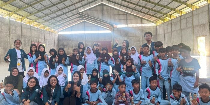 Kenalkan Bahaya Pukat Harimau Sejak Dini, Mahasiswa KKN UNDIP Gelar Edukasi Interaktif di SD Tambakbulusan Kenalkan Bahaya Pukat Harimau Sejak Dini, Mahasiswa KKN UNDIP Gelar Edukasi Interaktif di SD Tambakbulusan