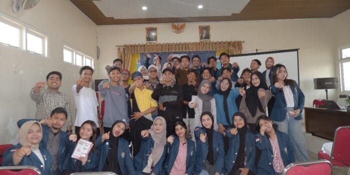 Tingkatkan Branding Potensi Desa, Mahasiswa KKN UNDIP Berkolaborasi dengan Karang Taruna Tri Desa di Bonang, Demak Tingkatkan Branding Potensi Desa, Mahasiswa KKN UNDIP Berkolaborasi dengan Karang Taruna Tri Desa di Bonang, Demak