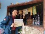 Tingkatkan Penjualan Warung Sembako, Mahasiswa KKN-T 18 UNDIP Sosialisasikan Strategi Pemasaran Digital di Bonang, Demak