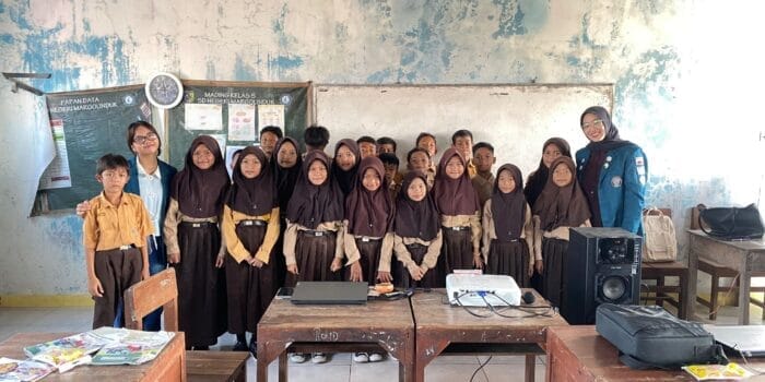 Bentuk Pemimpin Masa Depan, Mahasiswa KKN Tematik UNDIP Tim 18 Edukasi Jiwa Kepemimpinan Sejak Dini di SDN Margolinduk, Demak Bentuk Pemimpin Masa Depan, Mahasiswa KKN Tematik UNDIP Tim 18 Edukasi Jiwa Kepemimpinan Sejak Dini di SDN Margolinduk, Demak