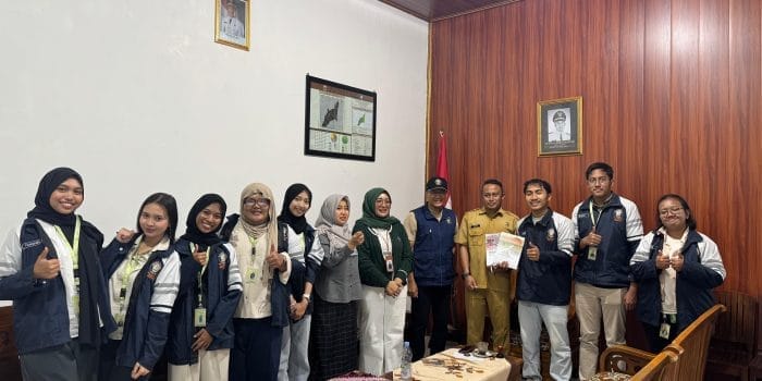 Kolaborasi Mahasiswa Universitas Diponegoro dalam Mendorong Transformasi Potensi Lokal Desa Surjo Menuju Desa Wisata Edukasi Berbasis Pertanian Terpadu 0266cbcf-ff68-4f83-bbf6-15b6dde814f5