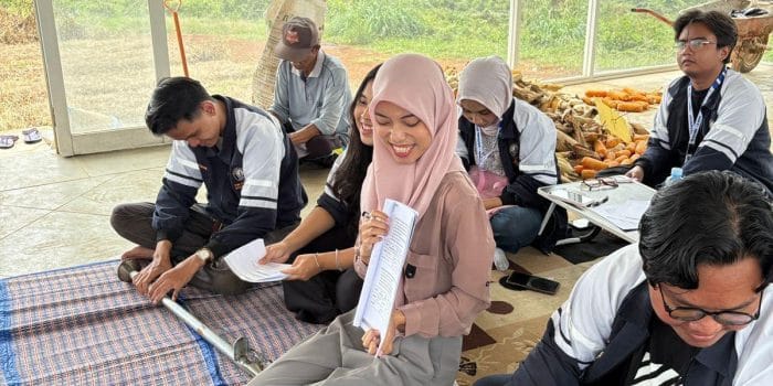 Mahasiswa KKN-T Universitas Diponegoro Kenalkan Pencatatan Keuangan Manajerial kepada Warga Dusun Cepoko, Batang Mahasiswa KKN-T Universitas Diponegoro Kenalkan Pencatatan Keuangan Manajerial kepada Warga Dusun Cepoko, Batang