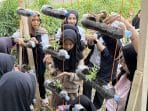 Mahasiswa KKN-T Undip Ajak Anak-anak Gemar Menanam Lewat Vertikultur Kangkung di Dusun Cepoko