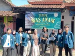 Bikin Tempe Naik Kelas, Mahasiswa KKN-T Undip Antar Usaha Tradisional Masuk Era Digital dari Dapur Desa Rembun Bikin Tempe Naik Kelas, Mahasiswa KKN-T Undip Antar Usaha Tradisional Masuk Era Digital dari Dapur Desa Rembun