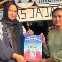 Sebuah gambar berisi pakaian, orang, Wajah manusia, pria Konten yang dihasilkan AI mungkin salah.