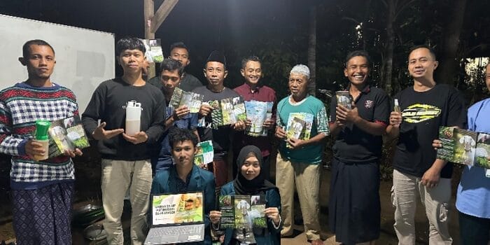 Mahasiswa KKN Undip Sulap Daun Kresen Jadi Pelindung Puting Kambing Perah dari Penyakit Mastitis Mahasiswa KKN Undip Sulap Daun Kresen Jadi Pelindung Puting Kambing Perah dari Penyakit Mastitis