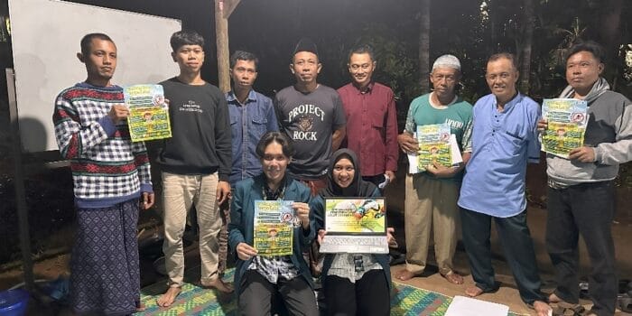 Waspada Lalat! Mahasiswa KKN Universitas Diponegoro Kenalkan Solusi Pengendalian Lalat di Kandang Waspada Lalat! Mahasiswa KKN Universitas Diponegoro Kenalkan Solusi Pengendalian Lalat di Kandang