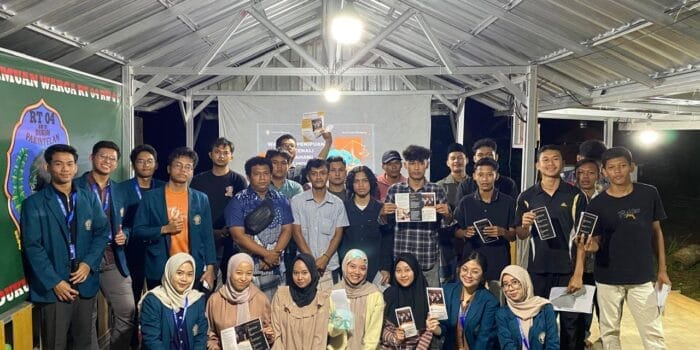 Mahasiswa Fakultas Hukum Sosialisasikan Pencegahan Penipuan Digital di Desa Sironjang Lewat Program Monodisiplin KKN-T Undip 2025 Mahasiswa Fakultas Hukum Sosialisasikan Pencegahan Penipuan Digital di Desa Sironjang Lewat Program Monodisiplin KKN-T Undip 2025