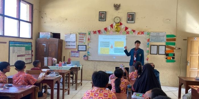 Tanamkan Literasi Keuangan Sejak Dini, Mahasiswa KKN Undip Berikan Edukasi Mengenai “Master Plan Keuangan” kepada Siswa SDN 1 Plumbon Tanamkan Literasi Keuangan Sejak Dini, Mahasiswa KKN Undip Berikan Edukasi Mengenai “Master Plan Keuangan” kepada Siswa SDN 1 Plumbon