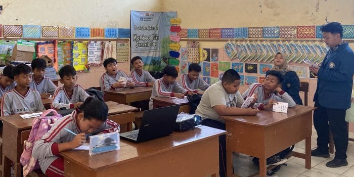 Terapkan Metode Gamifikasi, Mahasiswa KKN Undip Ajak Siswa SDN 1 Plumbon Hidup Sehat