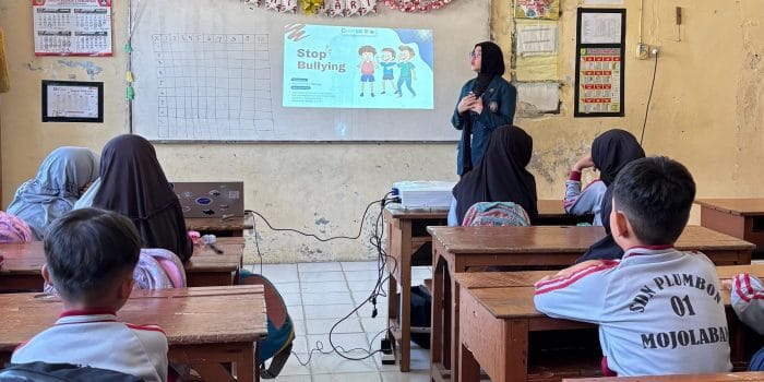 Ciptakan Lingkungan Aman, Mahasiswa KKN Undip Edukasi ‘Stop Bullying’ di SDN 01 Plumbon Ciptakan Lingkungan Aman, Mahasiswa KKN Undip Edukasi ‘Stop Bullying’ di SDN 01 Plumbon