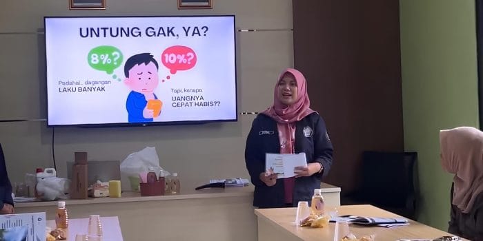 Kelola Atsiri, Kelola Cuan! Mahasiswa KKN-T 61 UNDIP Dorong Literasi Keuangan di KHDTK Penggaron