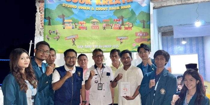 Dorong Digitalisasi UMKM Penggaron Kidul, Tim 86 KKN UNDIP 2025 Hadirkan Studio Mini untuk Perluas Jangkauan Pasar