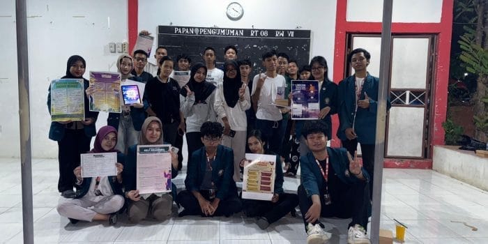 Mahasiswa KKN-T Undip Bangun Pemuda Berdaya Lewat Pelatihan Kerja Mahasiswa KKN-T Undip Bangun Pemuda Berdaya Lewat Pelatihan Kerja
