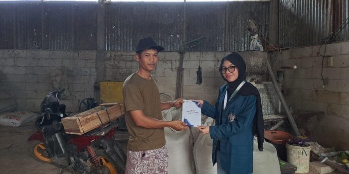 Optimalisasi Peternakan Berkelanjutan di Dusun Buntit, Mahasiswa KKN Undip Latih Peternak Mengelola Usaha Melalui Pencatatan Data Pengelolaan Ternak