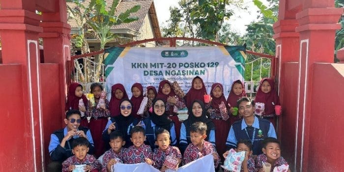 Belajar Sehat Sejak Dini, Mahasiswa KKN UIN Walisongo Gelar Edukasi PHBS di SDN Ngasinan 01 Belajar Sehat Sejak Dini, Mahasiswa KKN UIN Walisongo Gelar Edukasi PHBS di SDN Ngasinan 01