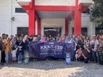 Galon Bekas Disulap Jadi Aquaponik, Mahasiswa KKN-T 139 Undip Bersama BPP Gagas Kreativitas di Mangkang Kulon Galon Bekas Disulap Jadi Aquaponik, Mahasiswa KKN-T 139 Undip Bersama BPP Gagas Kreativitas di Mangkang Kulon