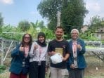 Mahasiswa KKN-T UNDIP Kenalkan Yellow Trap, Solusi Cerdas Tangkal Hama di UMKM Hidroponik Plamongansari