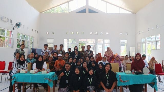 Dokumentasi seminar kelompok 2