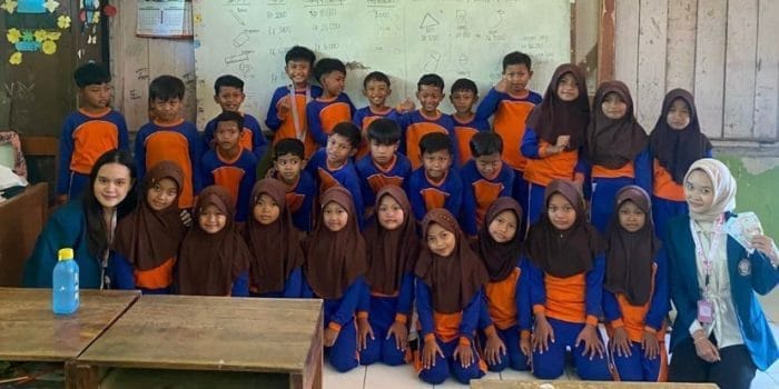 Mahasiswi UNDIP Kenalkan Literasi Keuangan Lewat “Petualangan Rupiah” di SDN 01 Bologarang 29d268df-bf1e-4d0b-b9dd-d28b22eded10