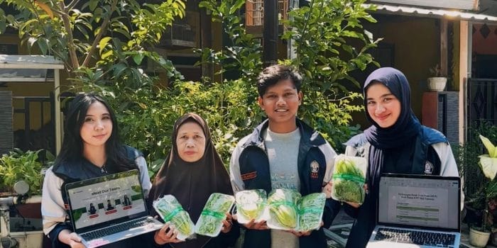 PENINGKATAN KUALITAS PRODUK RUMAHAN MELALUI SERTIFIKASI DI KELURAHAN TUGUREJO FullSizeRender_VSCO 2
