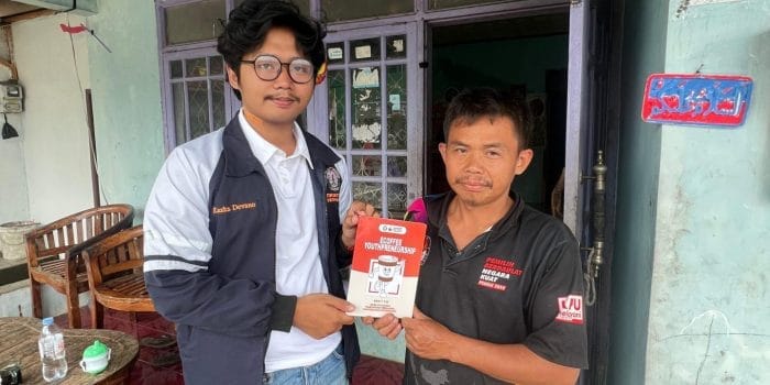 Mahasiswa KKN-T 132 Undip di Desa Pulosari Memberikan Psikoedukasi Tinjuan Sensory Branding dengan Media Booklet IMG-20250813-WA0022